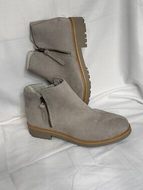 Esprit Light Gray Suede Ankle Booties with Side Zip